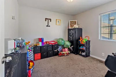 182 W Savannah Ln, Harrisville, UT 84414 - Photo 14