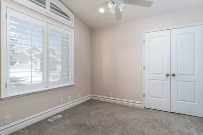 8699 S Diamond Dove Dr, West Jordan, UT 84088 - Photo 12