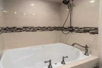 8699 S Diamond Dove Dr, West Jordan, UT 84088 - Photo 16