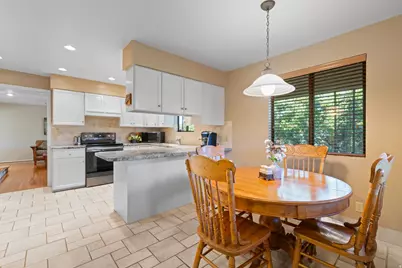 1584 S Sunset Oaks Dr, Salt Lake City, UT 84108 - Photo 14