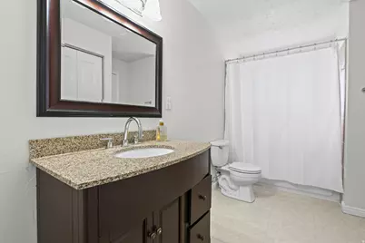 229 E Cherry St, Grantsville, UT 84029 - Photo 6