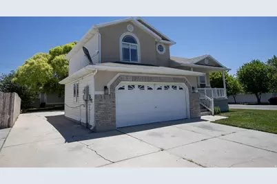 3051 S Waterleaf Way W, West Valley, UT 84128 - Photo 2