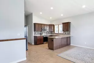 10749 S Topview Rd, South Jordan, UT 84009 - Photo 16