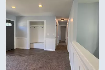 9892 S Roseboro Rd E, Sandy, UT 84092 - Photo 8