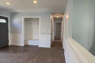 9892 S Roseboro Rd E, Sandy, UT 84092 - Photo 8