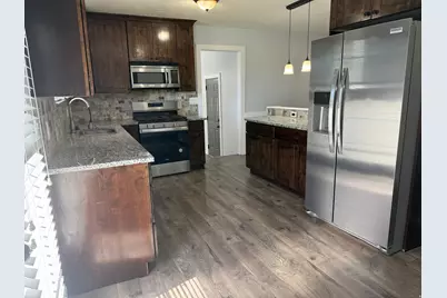 9892 S Roseboro Rd E, Sandy, UT 84092 - Photo 10