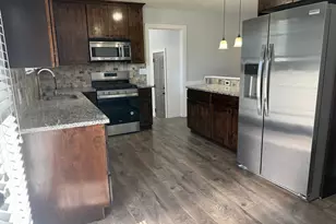 9892 S Roseboro Rd E, Sandy, UT 84092 - Photo 10