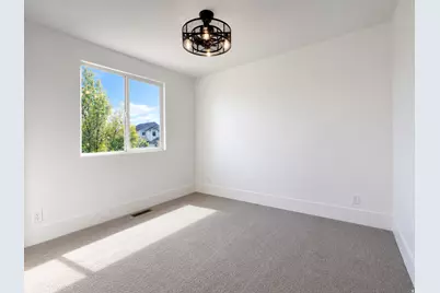 1918 W Woodview Dr N, Lehi, UT 84048 - Photo 12