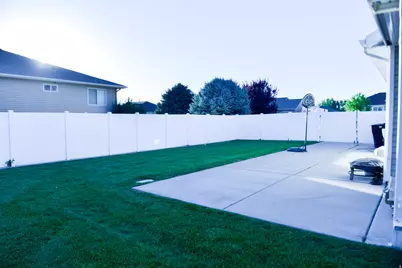 2955 W 3450 N, Farr West, UT 84404 - Photo 24