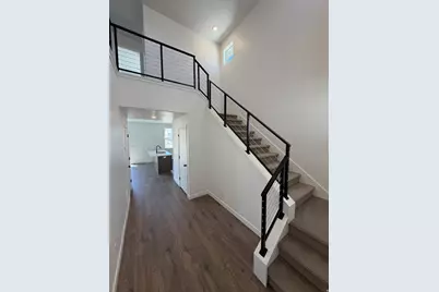 259 W Fushion Ln #123, Draper, UT 84020 - Photo 4