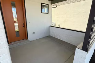 259 W Fushion Ln, Draper, UT 84020 - Photo 2