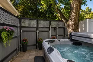 8651 S Harvard Park Dr, Sandy, UT 84094 - Photo 8