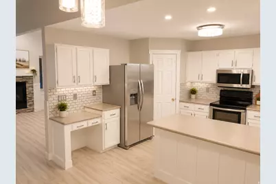 8651 S Harvard Park Dr, Sandy, UT 84094 - Photo 16