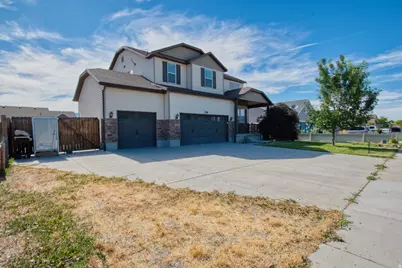 216 S Ranch Rd E, Grantsville, UT 84029 - Photo 2