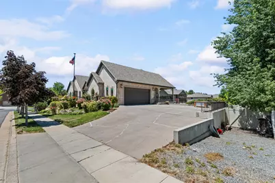 1242 N 640 W, West Bountiful, UT 84087 - Photo 4