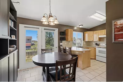 5335 S 4250 W, Roy, UT 84067 - Photo 8