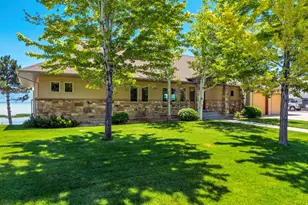 1064 S Waterside Dr, Saratoga Springs, UT 84045 - Photo 2