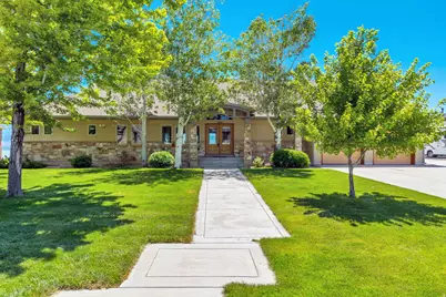 1064 S Waterside Dr, Saratoga Springs, UT 84045 - Photo 1