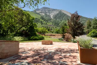 4183 E Cumorah Dr, Salt Lake City, UT 84124 - Photo 2