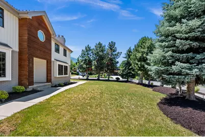 8065 S Over Hill Cir, Cottonwood Heights, UT 84121 - Photo 36