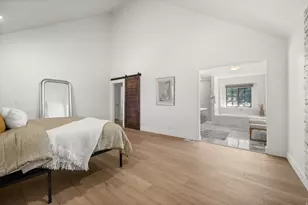 8065 S Over Hill Circle, Cottonwood Heights, UT 84121 - Photo 14