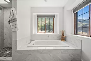 8065 S Over Hill Circle, Cottonwood Heights, UT 84121 - Photo 16