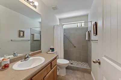 12442 S Saquamish St #210, Riverton, UT 84096 - Photo 20