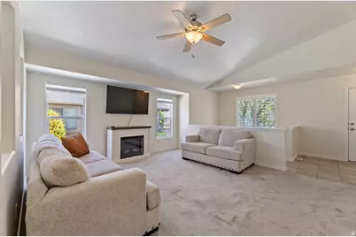 12442 S Saquamish St #210, Riverton, UT 84096 - Photo 4