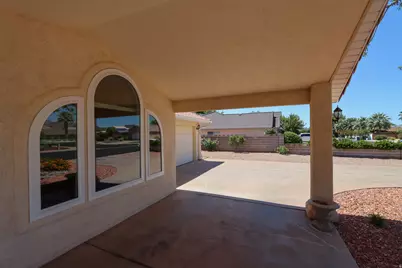 1740 Tamarisk Dr, Santa Clara, UT 84765 - Photo 14