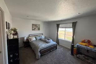 273 E Serenity Ave, Tooele, UT 84074 - Photo 10