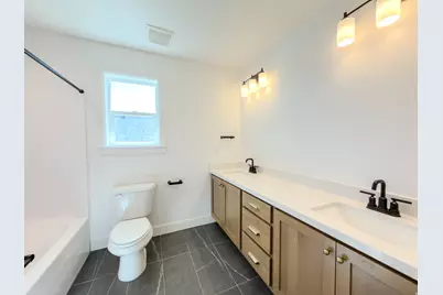 1063 W Chokecherry St, Saratoga Springs, UT 84045 - Photo 8