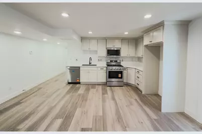 1063 W Chokecherry St, Saratoga Springs, UT 84045 - Photo 12