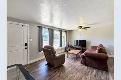 456 W 1550 N, Sunset, UT 84015 - Photo 2