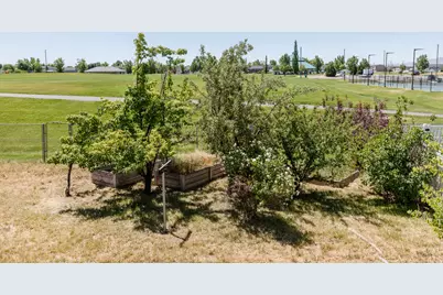 4227 W 5600 S, Roy, UT 84067 - Photo 24
