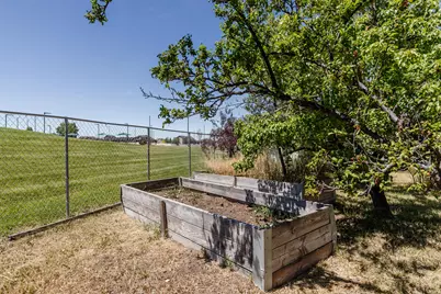 4227 W 5600 S, Roy, UT 84067 - Photo 32