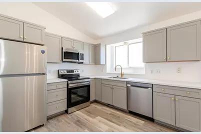 4227 W 5600 S, Roy, UT 84067 - Photo 8