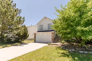 4227 W 5600 S, Roy, UT 84067 - Photo 2