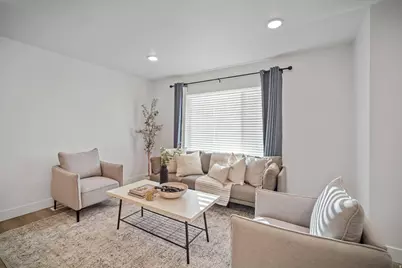 1635 E Indigo Loop, Layton, UT 84040 - Photo 2