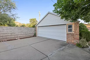 2180 E 2700 S, Salt Lake City, UT 84109 - Photo 28