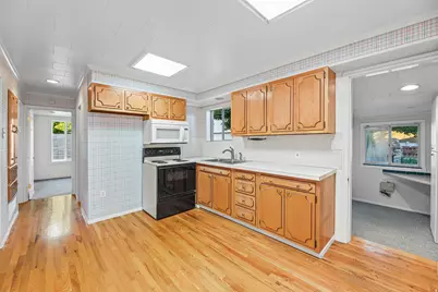 2180 E 2700 S, Salt Lake City, UT 84109 - Photo 8