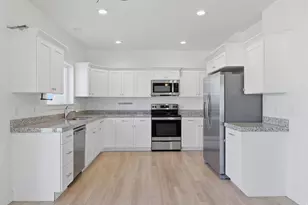 7077 N Spg Hl Ln, Eagle Mountain, UT 84005 - Photo 4