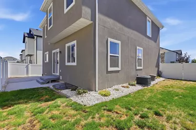 7077 N Spring Hill Ln, Eagle Mountain, UT 84005 - Photo 26