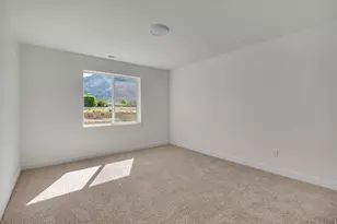 1046 N Summit View Dr W, Harrisville, UT 84404 - Photo 10