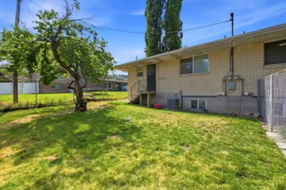 804 W 4050 S, Bountiful, UT 84010 - Photo 28