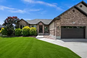 4077 W Rons Ct S, Riverton, UT 84096 - Photo 2