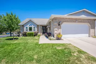 365 E 290 N, Orem, UT 84057 - Photo 2