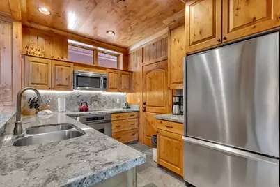 12076 E Big Cottonwood Rd #416, Brighton, UT 84121 - Photo 10