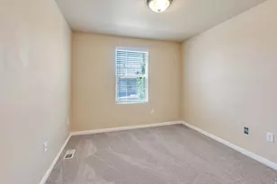 114 W 3240 N, Lehi, UT 84043 - Photo 16