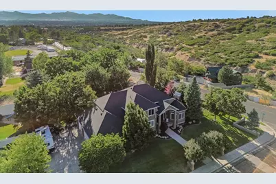 10664 S Trailridge Cir, Sandy, UT 84092 - Photo 92