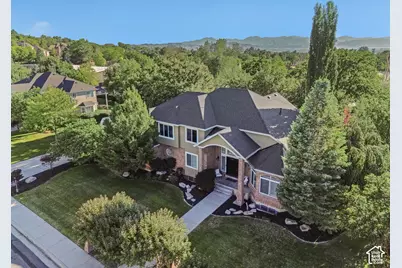10664 S Trailridge Cir, Sandy, UT 84092 - Photo 2